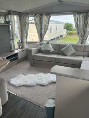 Robinson retreats beautiful caravan with sea views pet friendly